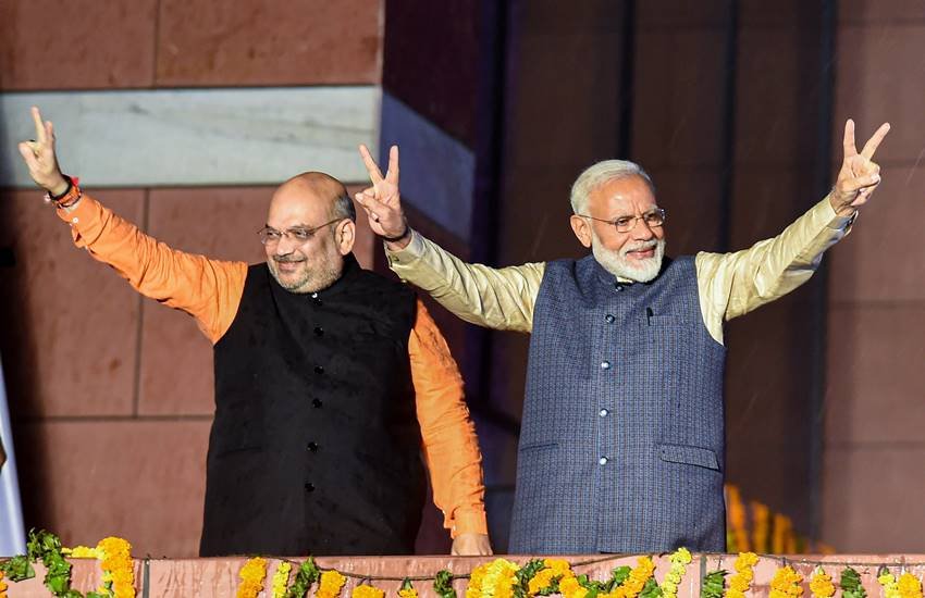 भाजपा अध्यक्ष अमित शाह समेत करीब एक दर्जन उम्मीदवारों की जीत का अंतर पांच लाख से अधिक का रहा है। (फोटो-पीटीआई)