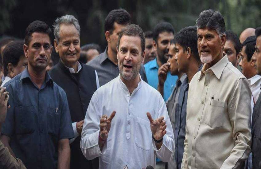 आंध्र प्रदेश की सीएम ने चुनाव परिणाम से पहले साझा विपक्षी एकता दिखाने में जुटे। (फाइल फोटोः पीटीआई)