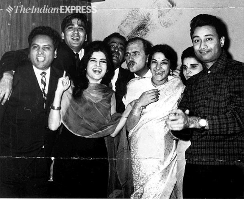 nargis, nargis old photos, nargis death anniversary, nargis dutt, nargis films, nargis raj kapoor, nargis family, nargis age, nargis sunil dutt, nargis sanjay dutt, sanjay dutt childhood pic, nargis sunil dutt family pics, nargis hit films, nargis throwback pics, nargis unseen photos, nargis news