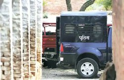 सहेली से मुहब्बत करती थी युवती, घरवालों ने विरोध किया तो प्रेमिका के भाई व दोस्त पर दर्ज करा दिया गैंगरेप का झूठा केस