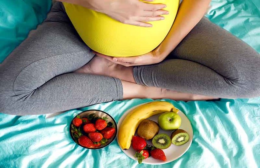 प्रेग्नेंट महिलाओं के लिए फूड्स (Source: Dreamstime) प्रेग्नेंट महिलाओं के लिए फूड्स (Source: Dreamstime)