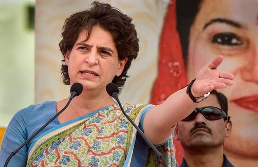 प्रियंका गांधी उत्तर प्रदेश के बस्ती में चुनावी जनसभा को संबोधित कर रही थीं। (फाइल फोटोः पीटीआई)