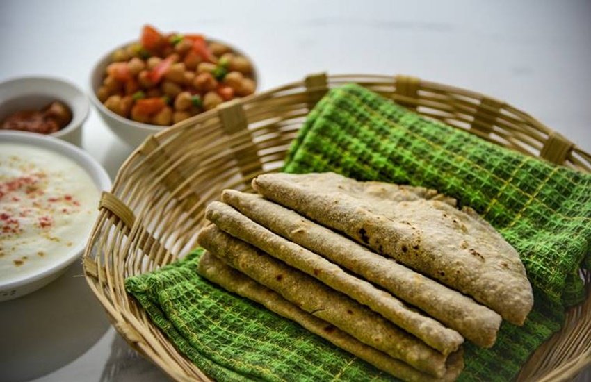 रोटी में घी लगा कर खाने के फायदे