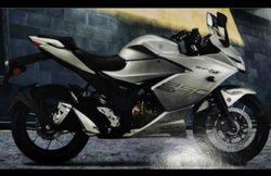 लांच से पहले ही Suzuki Gixxer SF 250 की डिटेल हुई लीक, Royal Enfield बुलेट से भी है पावरफुल