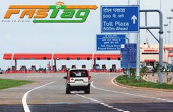 FasTag: टोल प्लाजा पर की यह छोटी सी गलती तो चुकानी पड़ सकती है दुगनी फीस