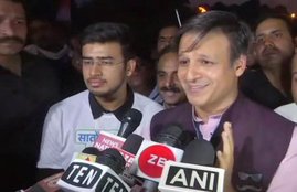 Vivek Oberoi, Actor Vivek Oberoi joined BJPs Saaton Seetein Modi Ko campaign, Actor Vivek Oberoi, Actor Vivek Oberoi, Saaton Seetein Modi Ko campaign, Tejasvi Surya,Kapil Mishra, BJP, Lok Sabha Polls 2019, सातों सीटे मोदी को कैंपेन, फिल्म अभिनेता विवेक ओबेरॉय, दिल्ली भाजपा