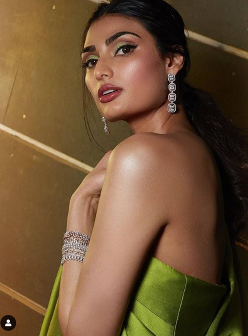 Sunil Shetty, Athiya Shetty, Sunil shetty daughter Athiya , K L Rahul Dating Sunil Shetty Daughter, Athiya shetty and KL Rahul, know more about KL Rahul and Atiya Shetty, entertainment news, bollywood news, television news, entertainment news
