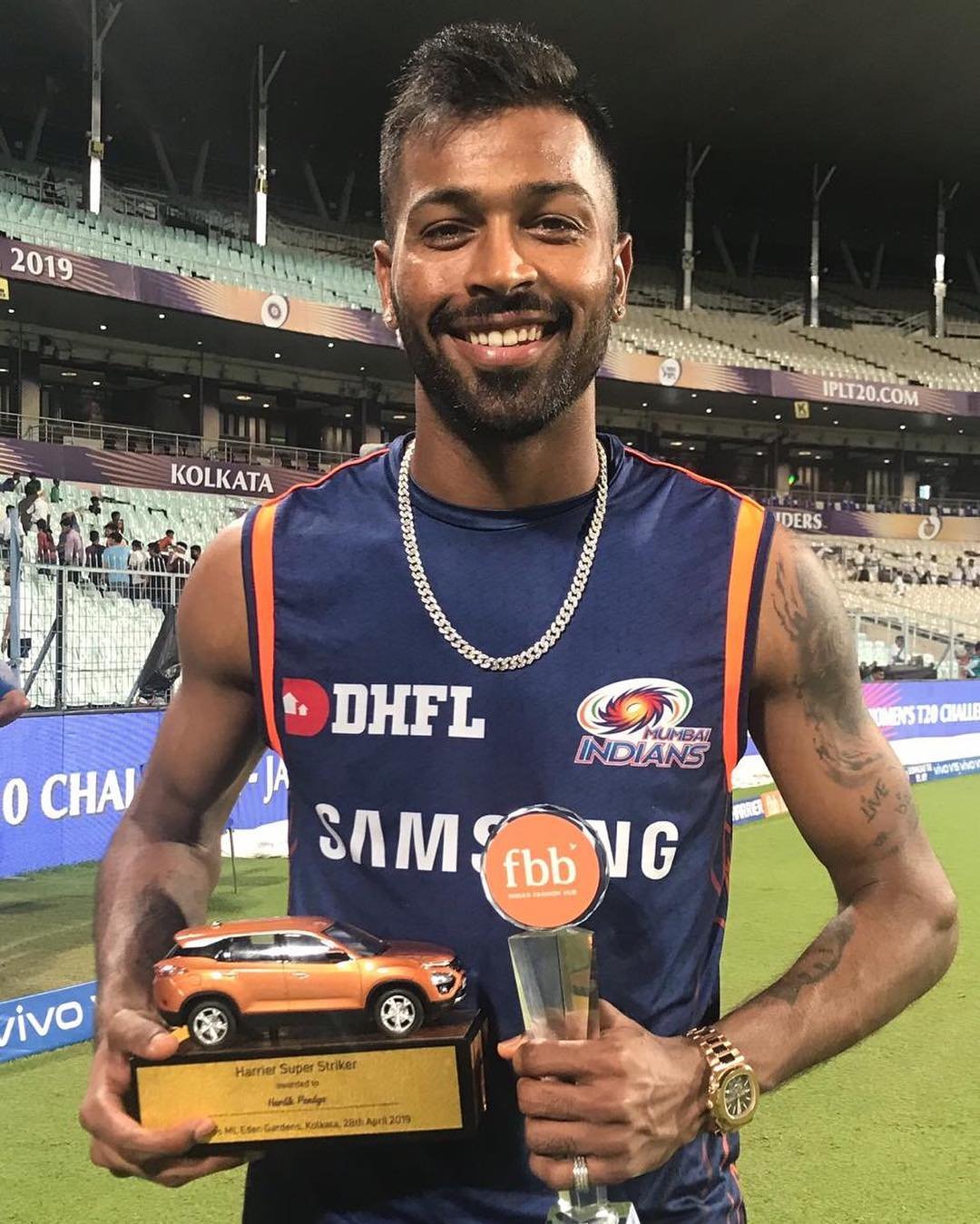 Yuzvendra Chahal,world cup 2019,Vadodara,krunal pandya,Hardik Pandya,Cricket World Cup, hardik pandya photos, hardik pandya diamond locket