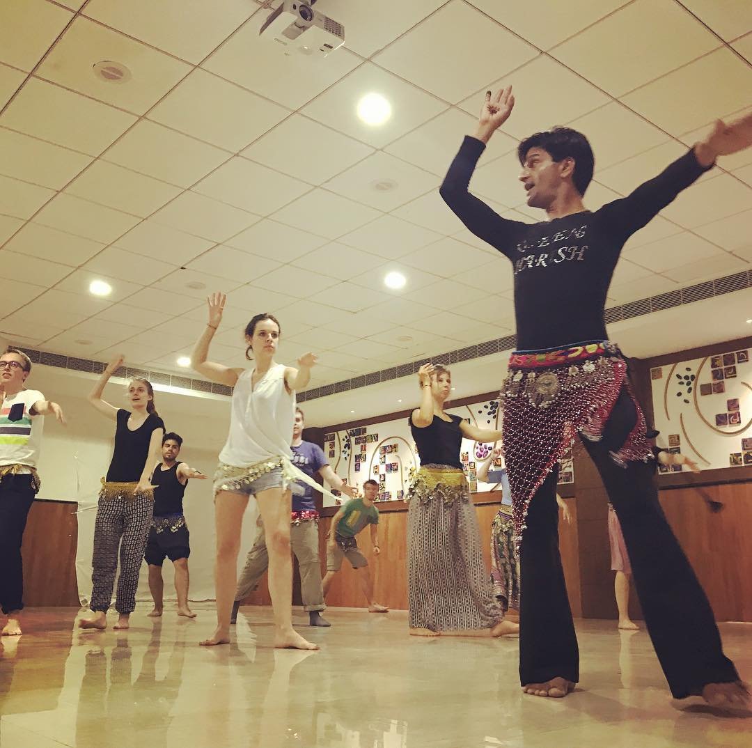 queen harish dead, harish kumar dead, rajashthan folk dancer, who was queen harish, ashok gehlot, rajasthan, rajasthan folk culture, india news