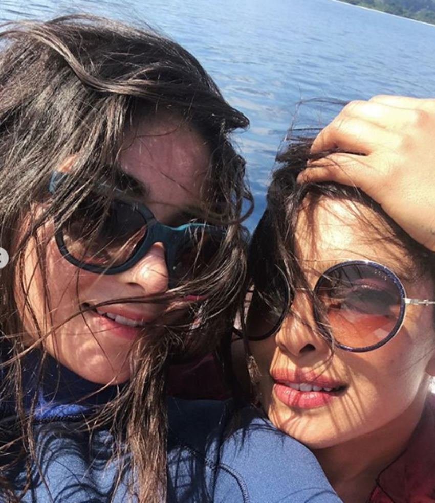 The Sky Is Pink, The Sky Is Pink shooting is wrap up, Priyanka Chopra In The sky is pink, Priyanka chopra and zaira wasim partying harder, priyanka chopra and zaira waseem having fun in party, priyanka get hurt in knees, entertainment news, bollywood news, television news