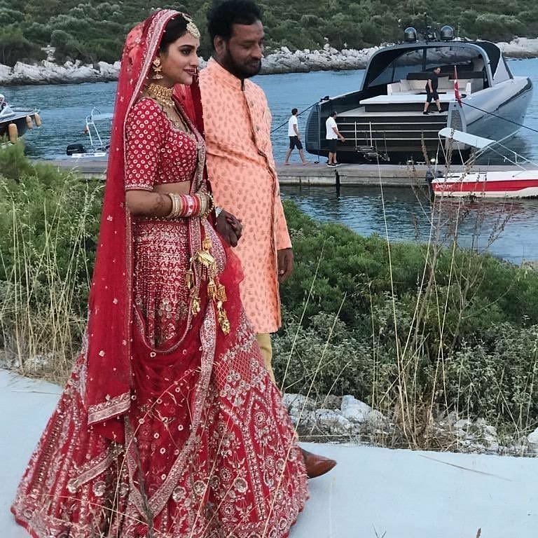 Nusrat, Nusrat wedding, Nusrat Jahan, Nusrat wedding photos, Nikhil Jain, Nusrat Jahan wedding photo, Nusrat Nikhil Jain weddding, Mimi Chakraborty, Mimi Chakraborty Nusrat Jahan, who is Nusrat, who is Nusrat Jahan, Nusrat Jahan wedding inside photos, Nusrat Jahan haldi photos, Nusrat Jahan latest photos
