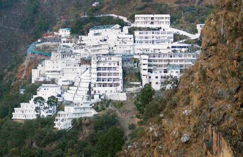 vaishno devi yatra, how to do vaishno devi yatra, mata vaishno devi yatra, vaishno devi yatra timing, mata vaishno, right time to do vaishno devi yatra, how to do vaishno devi yatra, katra vaishno devi yatra, katra maa vaishno, jammu vaishno devi yatra, most famous temple in india, famous temple vaishno devi, best month for vaishno devi yatra,