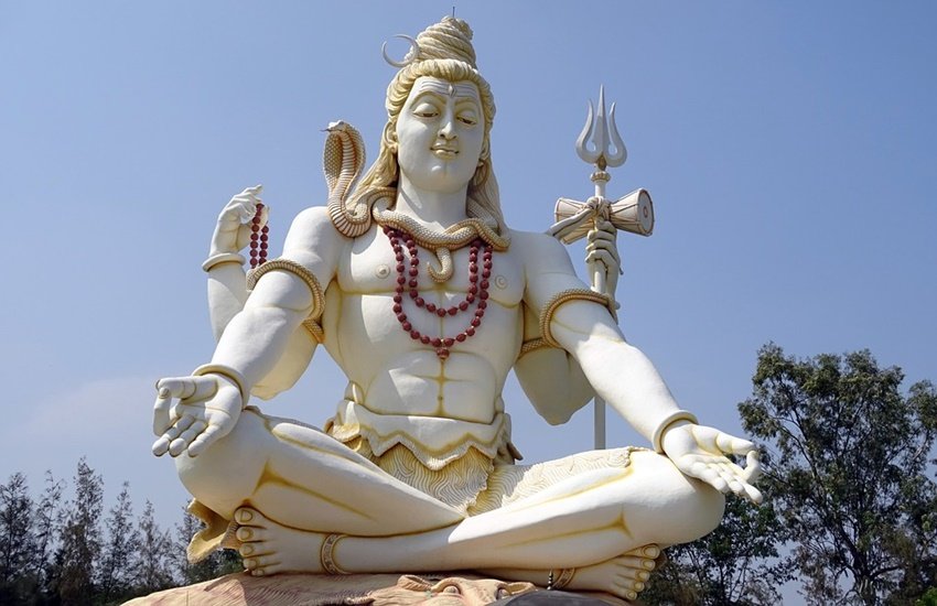 god worship, god parikarma, how many time do parikarma, know about parkarma, hindi pooja, हिंदू धर्म में परिक्रमा का महत्व।
