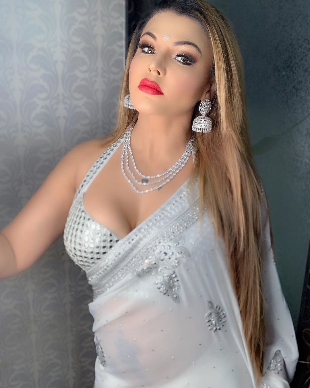 Chappan Churi, Rakhi Sawant, Rakhi sawant hot photos, Rakhi sawant hot video, Amitabh Bachchan, Shatrughan Sinha, ramdas athawale, ramdas athawale with rakhi sawant