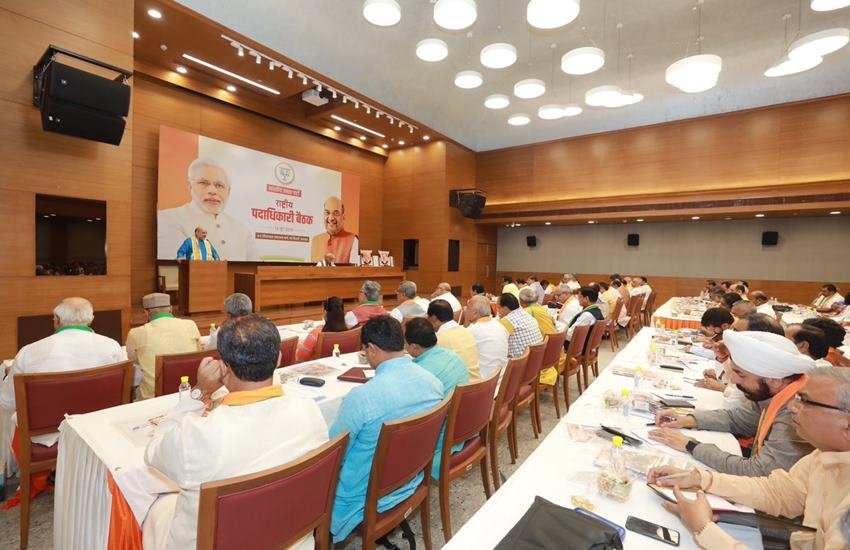 Amit Shah, BJP, Bhartiya Janta Party, Busiest Minister, Home Minister NDA Government, Narendra Modi Government, Modi 2.0, Office, Work Hours, 10 Hours, Lunch, New Delhi, National Capital, State News, Amit Shah News, BJP News, India News, National News Hindi News