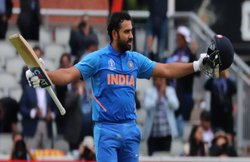 IND vs PAK:पाक के खिलाफ शतक जड़कर रोहित ने तोड़ा सचिन, विराट का रिकॉर्ड