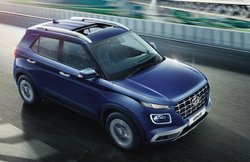Hyundai Venue खरीदने की सोच रहे हैं, तो जान लीजिए वेटिंग पीरियड! इस वैरिएंट की है सबसे ज्यादा डिमांड