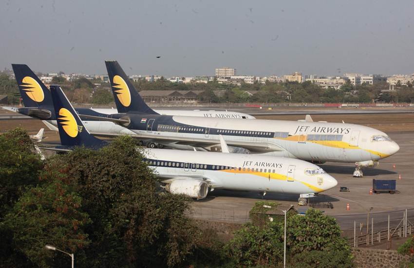 बैंकों ने जेट एयरवेज को फिर खड़ा करने की कोशिश छोड़ी।Express Photo By Pradip Das