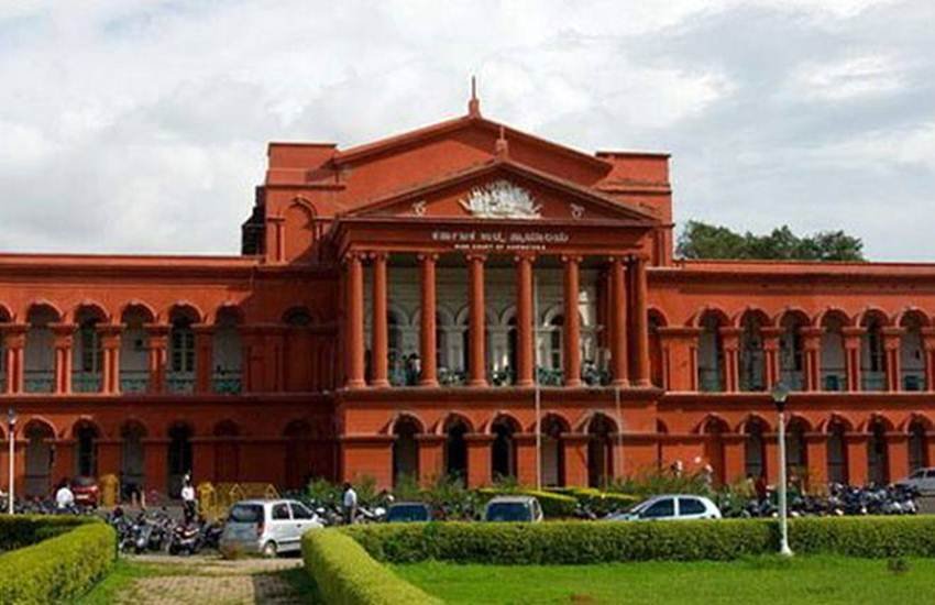 कर्नाटक हाईकोर्ट की तस्वीर। (Express Photo)