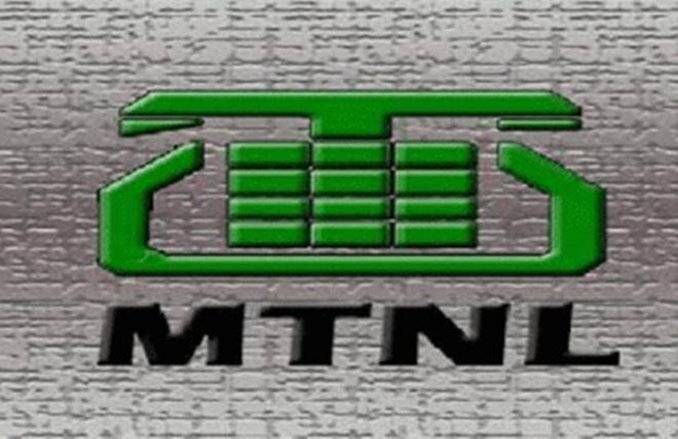 MTNL ने ‘नाथूराम गोडसे’ पर किया था ट्वीट, सोशल मीडिया पर शुरू हुई ट्रोलिंग तो करना पड़ा डिलीट