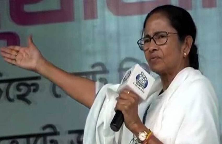 पश्चिम बंगाल की मुख्यमंत्री ममता बनर्जी ने अपना प्रोफाइल पिक्चर बदल दिया है। (Photo: Twitter@MamataOfficial)
