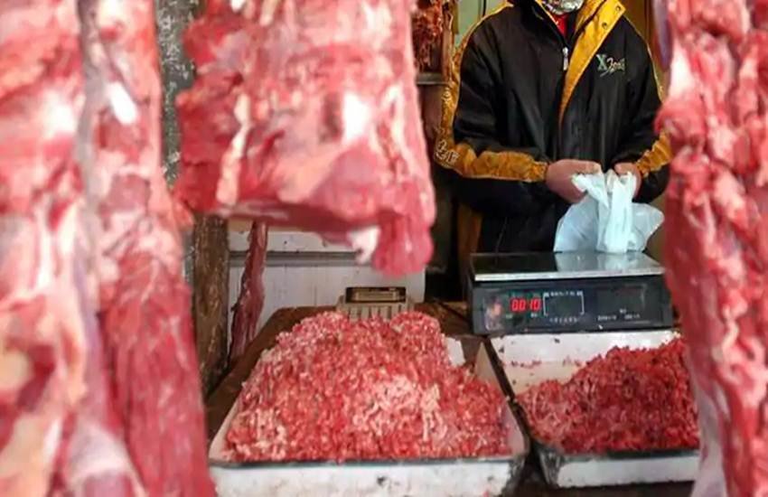 तस्वीर का प्रयोग प्रतीकात्मक तौर पर किया गया है। (AP Photo)