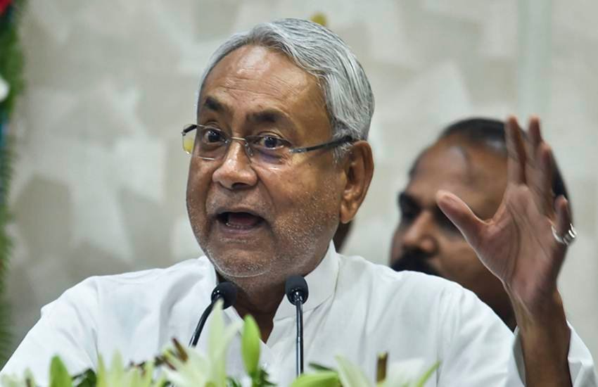 Nitish Kumar, Bihar CM, JDU Chief, Reporters, Photographers, Security Guards, Union Minister, LJP Chief, Ram Vilas Paswan, Nomination, Rajya Sabha, NDA Candidate, Bihar Legislative Assembly, India News, National News, Hindi News
