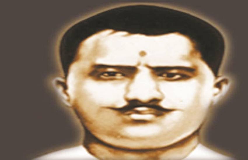 हिंदी के सुप्रसिद्ध रचनाकार विष्णु प्रभाकर को 2004 में देश के तीसरे सर्वोच्च नागरिक पुरस्कार पद्म भूषण से सम्मानित किया गया था। 