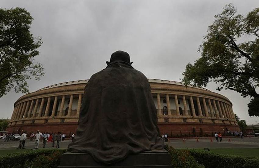 लोकसभा 
( फोटो सोर्स AP) 
