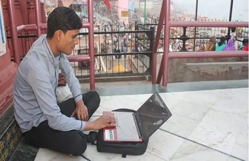 परीक्षा में पास होने के लिए, उम्मीदवारों को न्यूनतम कट-ऑफ स्‍कोर करना होगा। अनारक्षित वर्ग के लिए, कट-ऑफ 40 प्रतिशत है और ओबीसी और एससी श्रेणी के उम्मीदवारों के लिए यह 30 प्रतिशत।