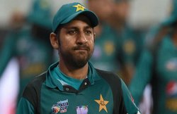 PAK vs SA: विकेट के पीछे भांगड़ा करते हुए सरफराज ने लिया डीआरएस लेकिन नहीं मिला विकेट, देखें VIDEO