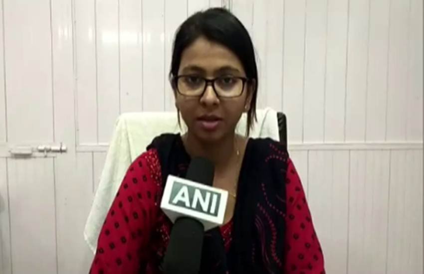 Madhya Pradesh, Guna ADM, Additional District Magistrate, Dilip Mandavi, Guna SDM, Sub Divisional Magistrate Shivani Garg, Guna, Madhya Pradesh, State News, Hindi News