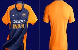 BCCI ने शेयर की टीम इंडिया की नई नारंगी जर्सी, मजे ले बोले यूजर्स- टी-शर्ट कलर के लिए स्विगीवालों को दें क्रेडिट