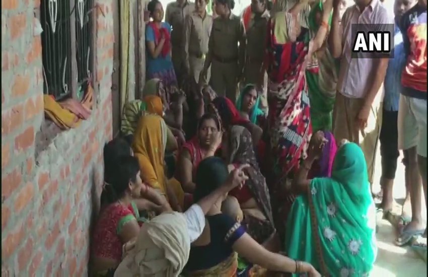 प्रयागराज में डबल मर्डर 
फोटो सोर्स- एएनआई 

