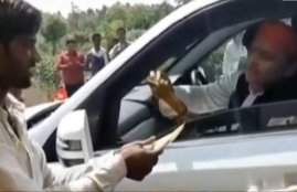 akhilesh yadav