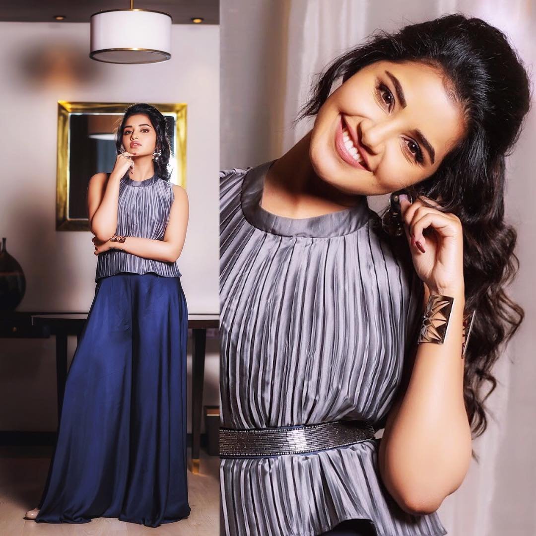 bumrah and anupama parameswaran, CCC world Cup 2019, indian player jaspreet bumrah, sports gallery, South indian actress, jansatta gallery, premum movie, south films actress, raashi khanna, jaspreet bumrah affair, jaspreet bumrah girl friend