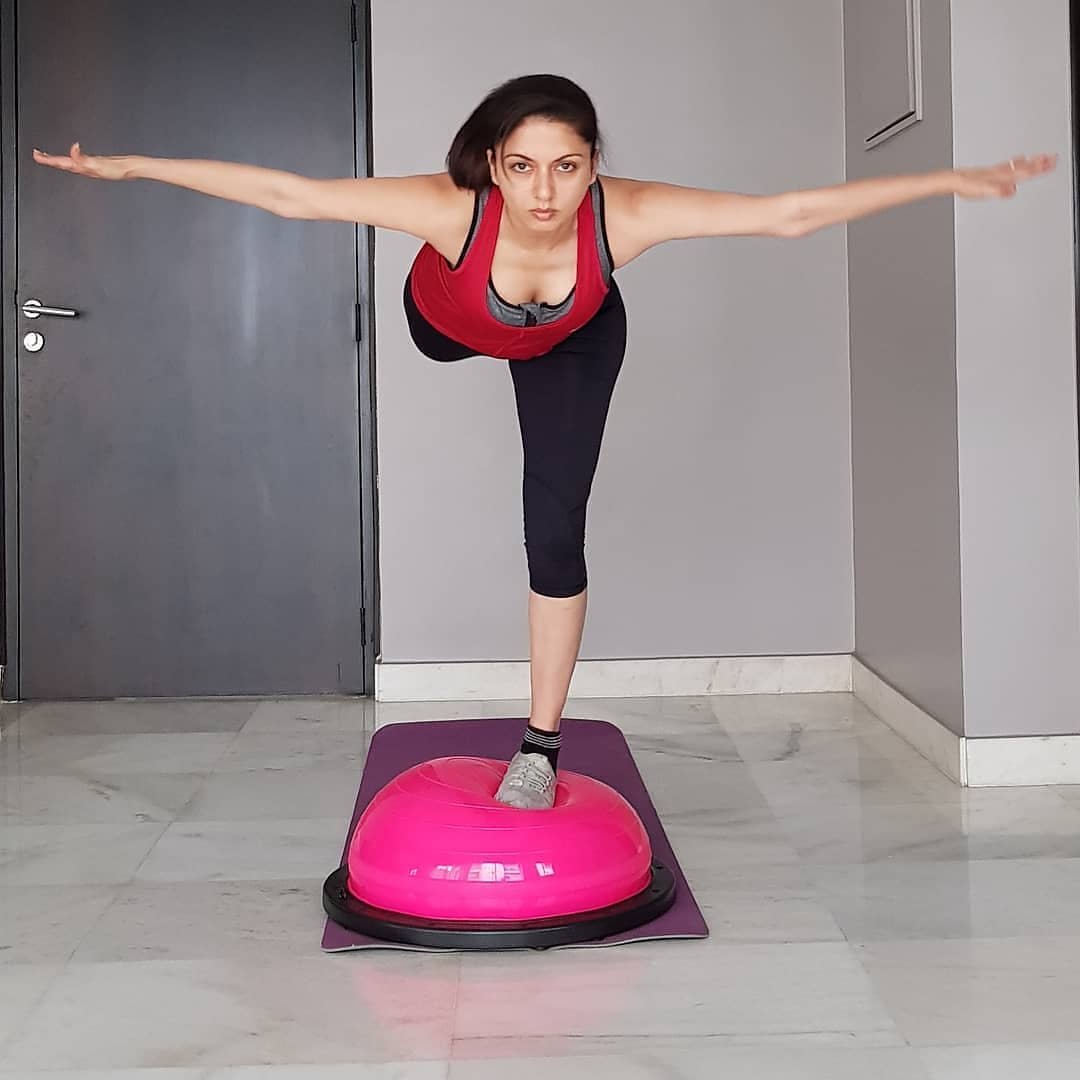 indian Navy yoga, Navy jawan yoga. ITBP yoga, Narendra Modi, international yoga day, international yoga day 2019, world yoga day, yoga day 2019 india, june 21 yoga day, yoga day india, bollywood celebs yoga, bollywood stars yoga