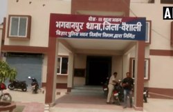 Bihar: घर में घुसकर मां-बेटी से की छेड़खानी, विरोध किया तो सिर मुंडवाकर घुमाया