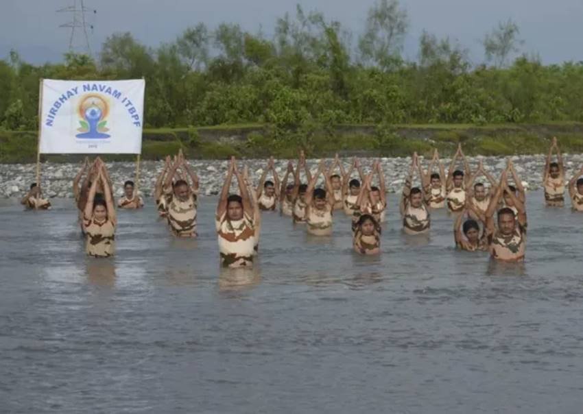 indian Navy yoga, Navy jawan yoga. ITBP yoga, Narendra Modi, international yoga day, international yoga day 2019, world yoga day, yoga day 2019 india, june 21 yoga day, yoga day india