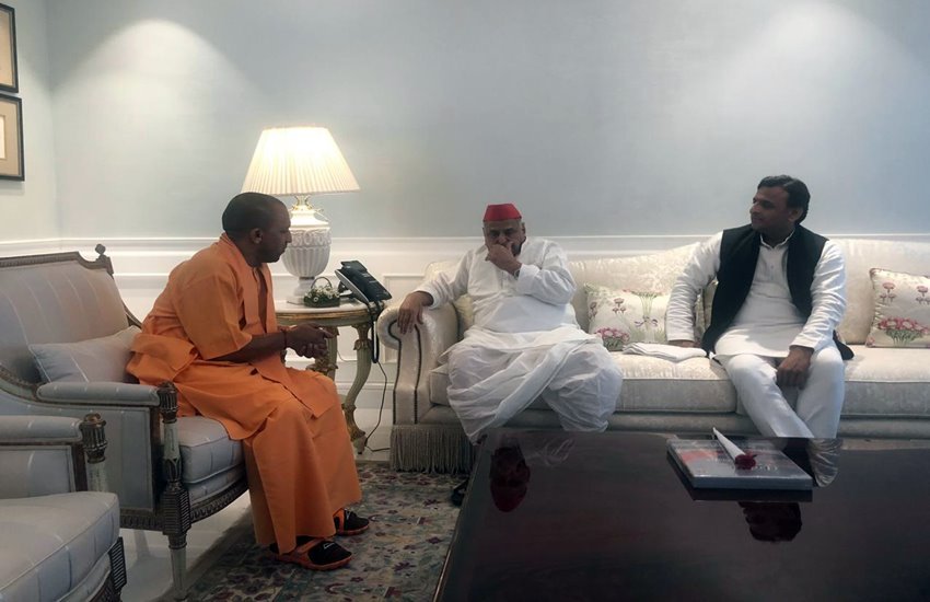 सीएम योगी आदित्यनाथ ने मुलायम सिंह यादव से उनकी तबीयत के बारे में जानकारी ली।