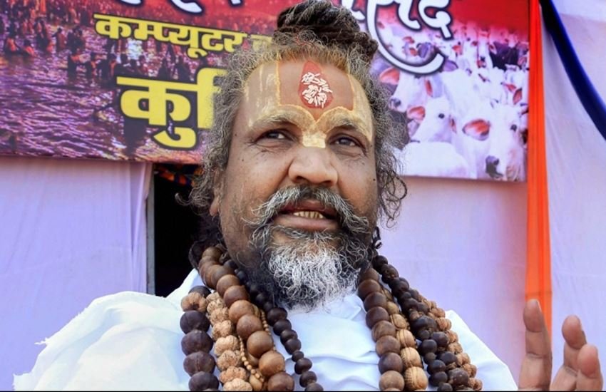 कम्प्यूटर बाबा उर्फ नामदेव दास त्यागी। फोटो सोर्स: इंडियन एक्सप्रेस