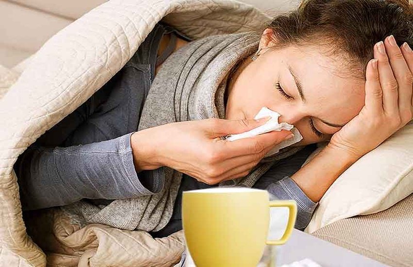 खांसी होने पर क्या करें (Source: Dreamstime)