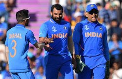 ICC World Cup 2019: शमी ने किया खुलासा, हैट्रिक से पहले महेंद्र सिंह धोनी ने दी थी क्या सलाह