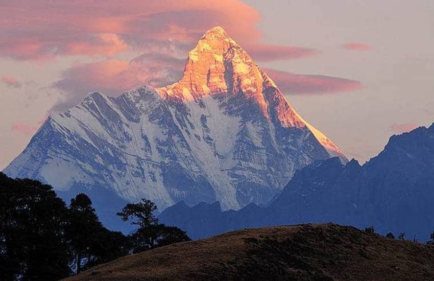 प्रतीकात्मक तस्वीर (फोटोः Everest Today/Twitter)