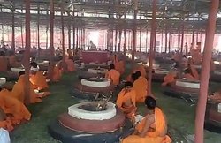 दिग्विजय की जीत के लिए किया था ‘मिर्ची हवन’, अब जल समाधि लेने की मांग रहे हैं इजाजत