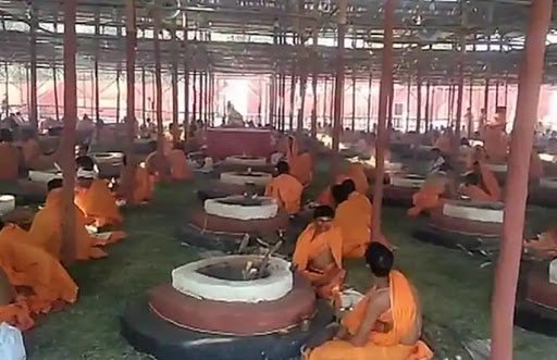 दिग्विजय की जीत के लिए किया था ‘मिर्ची हवन’, अब जल समाधि लेने की मांग रहे हैं इजाजत