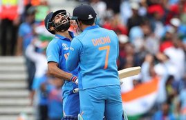 kohli-dhoni
