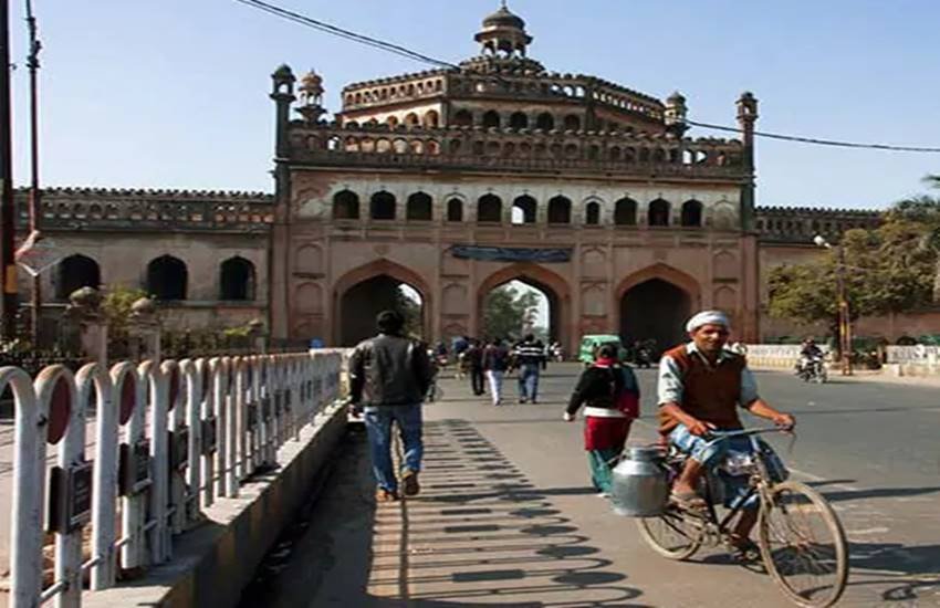 रूमी दरवाजा