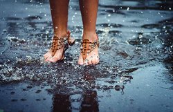 बारिश में बीमार होने की संभावना होती है अधिक, इसलिए इस प्रकार रखें अपना ध्यान