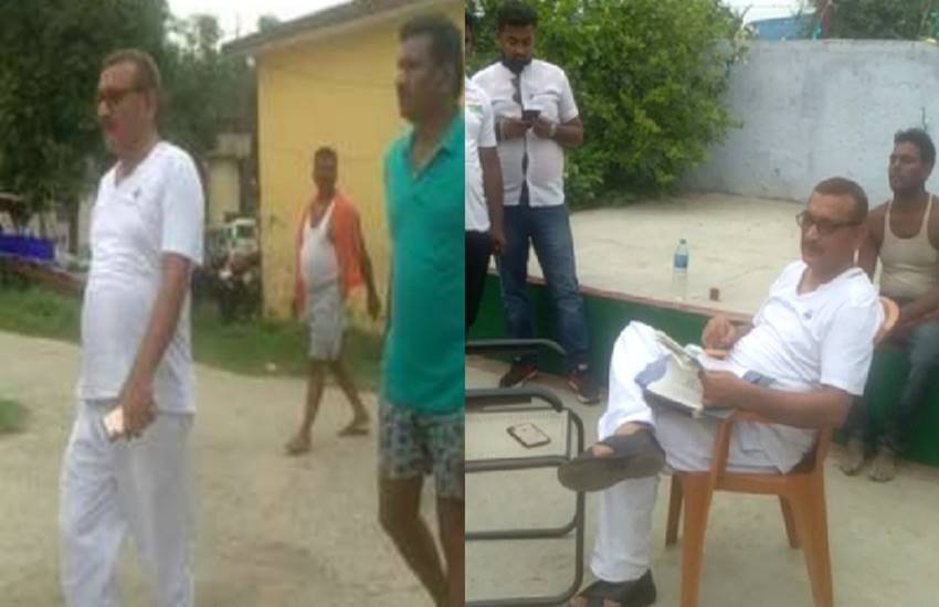 सादे लिबास में थाने पहुंचे बिहार के पुलिस महानिदेशक गुप्तेश्वर पांडे, मच गया हड़कंप सादे लिबास में थाने पहुंचे बिहार के पुलिस महानिदेशक गुप्तेश्वर पांडे, मच गया हड़कंप